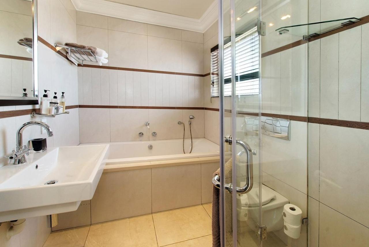Ushaka Manor Guest House Durban Kültér fotó