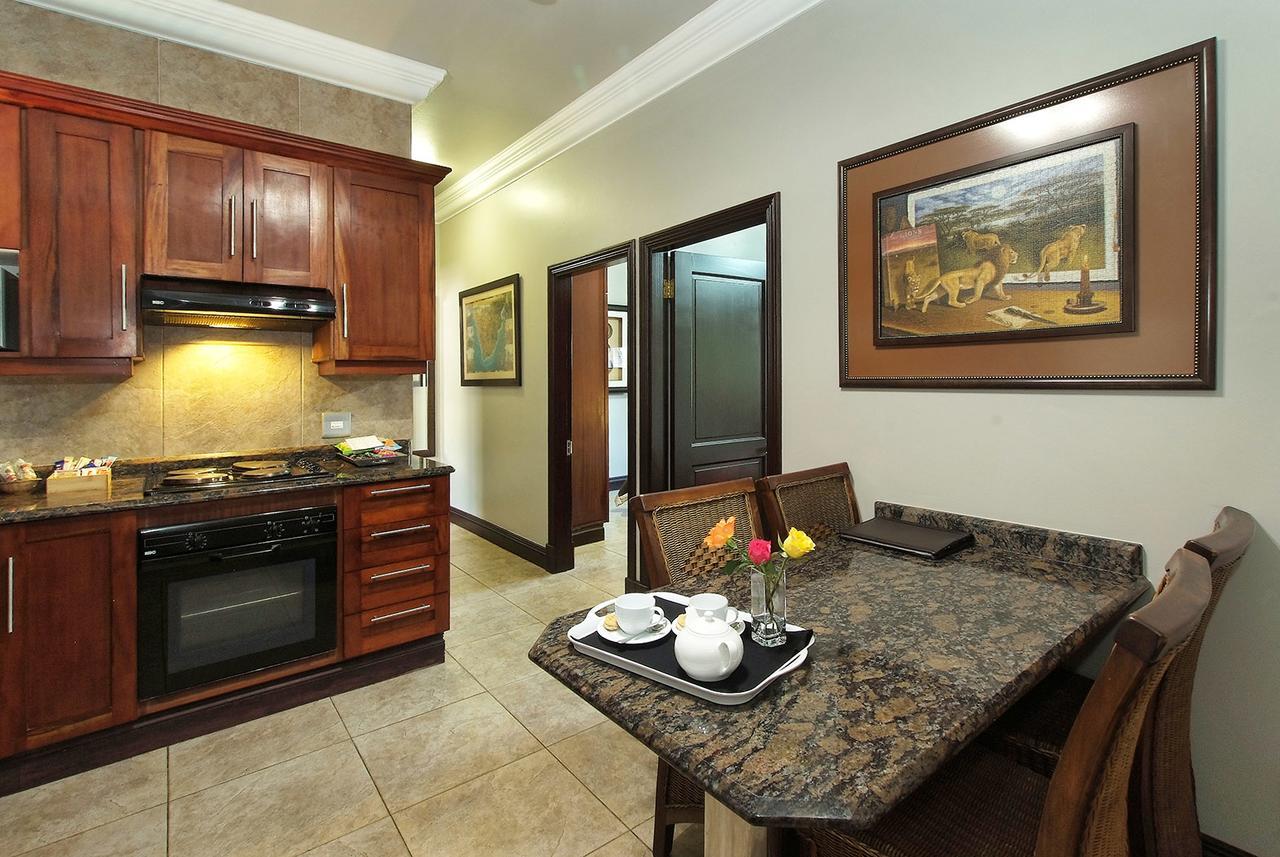 Ushaka Manor Guest House Durban Kültér fotó